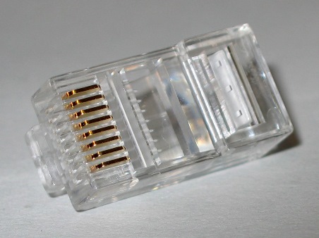 CONNETTORE RJ45 - Clicca l'immagine per chiudere